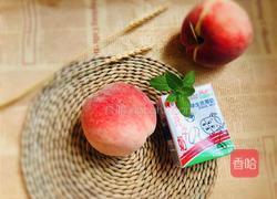 蜜桃奶昔的做法图解2