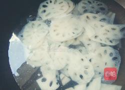 家常爆炒藕片的做法图解2