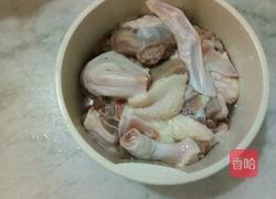 丝瓜鸭汤的做法图解1