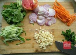 你和夏天只差了一碗凉面的做法图解1