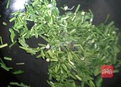 韭菜炒虾皮的做法图解1