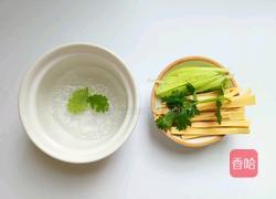 凉拌雪燕 辣辣果冻要尝吗的做法图解1