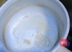 焦糖奶茶的做法图解2