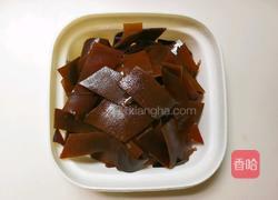 淡菜蛹虫草海带骨头汤的做法图解2