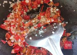 花生鸡丁焖粉丝的做法图解7
