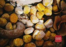 海底椰板栗椰奶木瓜子鸡汤的做法图解5