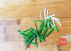 清香芦蒿炒蛋的做法图解1