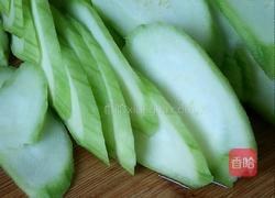 丝瓜瘦肉粥的做法图解2
