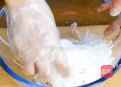 On a hot summer day, irresistible refreshment - illustration of how to make Korean spicy shredded radish 5