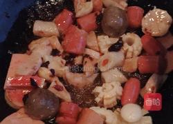 丸子炒泡面的做法图解6