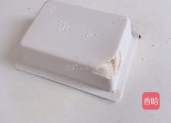 皮蛋豆腐的做法图解2