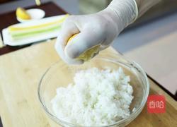 芥辣蘸寿司卷的做法图解1