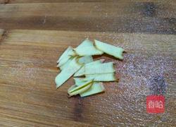 青椒炒藕片的做法图解5