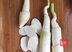 素炒茭白的做法图解1