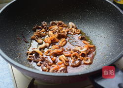 洋葱爆炒八爪鱼的做法图解4