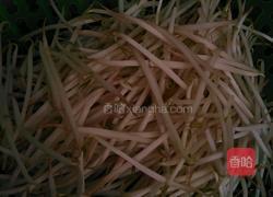 清炒豆芽的做法图解1