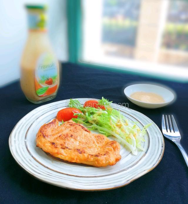 鸡脯肉蘸法式沙拉酱更好吃