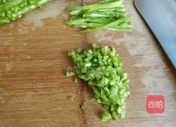 苦瓜煎蛋的做法图解2