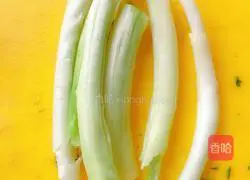 Illustration of how to make Northeastern vegetable buns 4