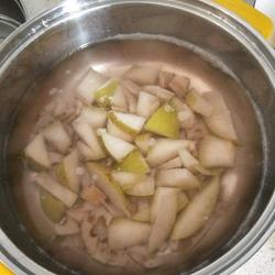 梨藕汤的做法[图]