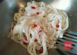 海鲜鸡蛋番茄炒粉的做法图解5