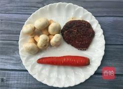 黑椒牛排炒蘑菇的做法图解1