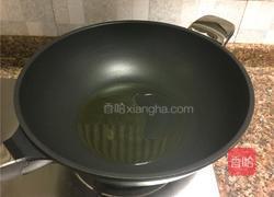 青豆炒蘑菇的做法图解4