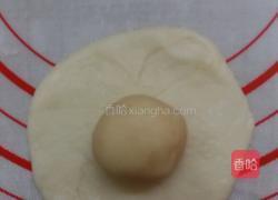 蛋黄酥(植物油版)的做法图解7