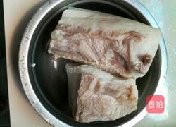 芋头烧肉的做法图解1