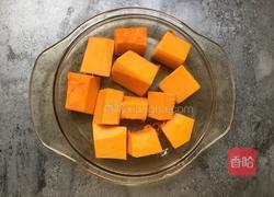 南瓜银耳蛋羹的做法图解3