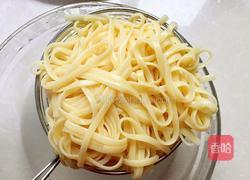 黑椒牛排炒意面的做法图解6