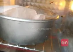 Illustration of how to make eight-inch chiffon cake 8