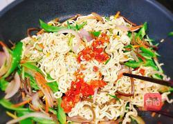 小米炒方便麵（素）的做法图解7