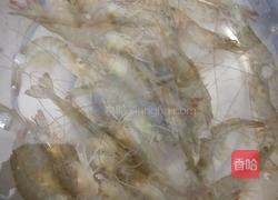 白灼虾的做法图解1