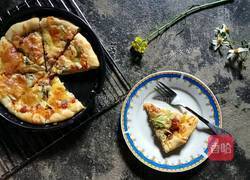 烤肠时蔬披萨的做法图解10