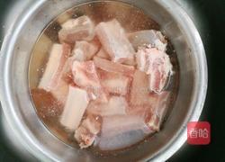 香姑玉米排骨汤的做法图解2