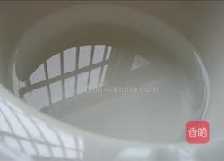 补充胶原蛋白这样做「桃胶炖雪燕」的做法图解2