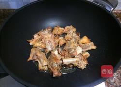 青椒洋葱炒腊排的做法图解6