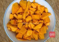 韭菜馅饼的做法图解1