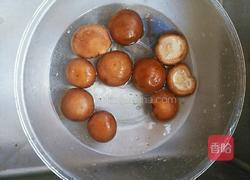 香菇猪肉馄饨的做法图解2