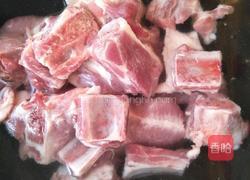 排骨玉米山药汤的做法图解3