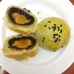 蛋黄酥的做法[图]