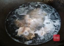 莴笋胡萝卜腊排骨汤的做法图解7