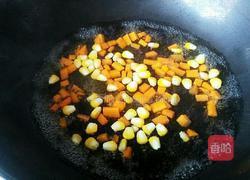 胡萝卜玉米蛋炒饭的做法图解5