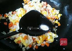 胡萝卜玉米蛋炒饭的做法图解8