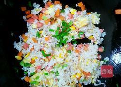 胡萝卜玉米蛋炒饭的做法图解9