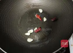 Illustration of how to make fried purple cabbage 3