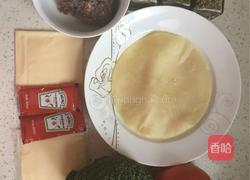 薄饼卷意面酱的做法图解1