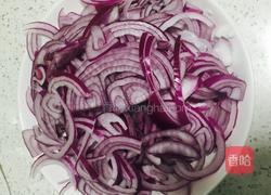 洋葱炒牛肉的做法图解3