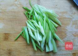 芹菜炒鸭胗的做法图解2